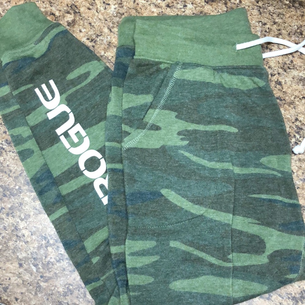 Rogue fitness sweatpants medium